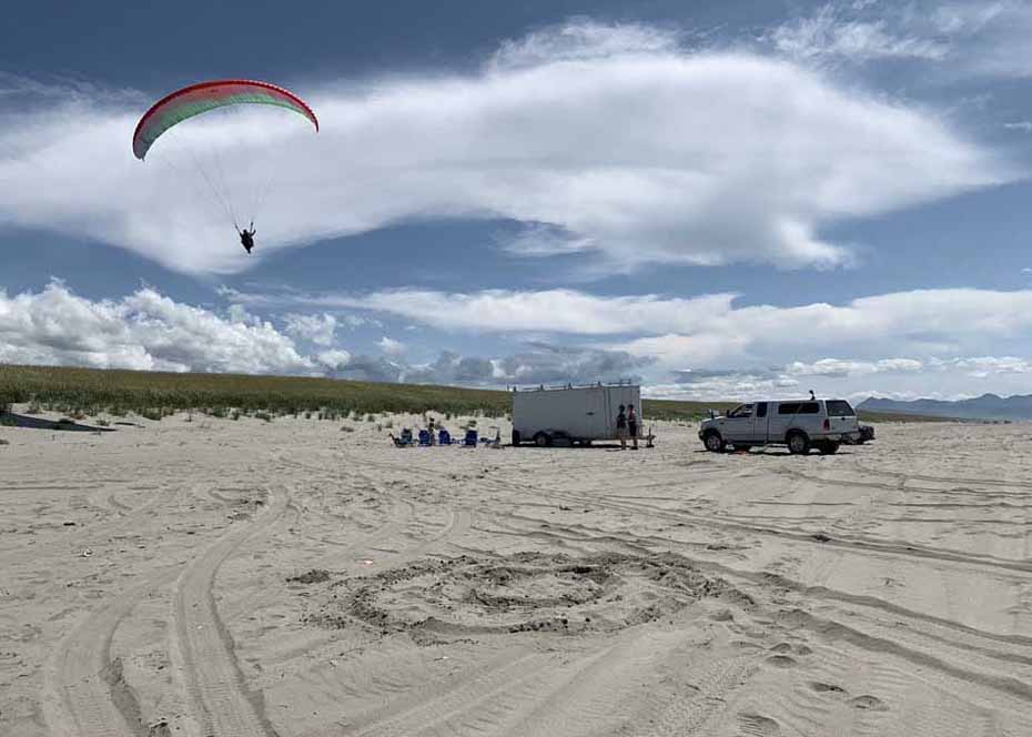 Discover Paragliding on Sunset Beach