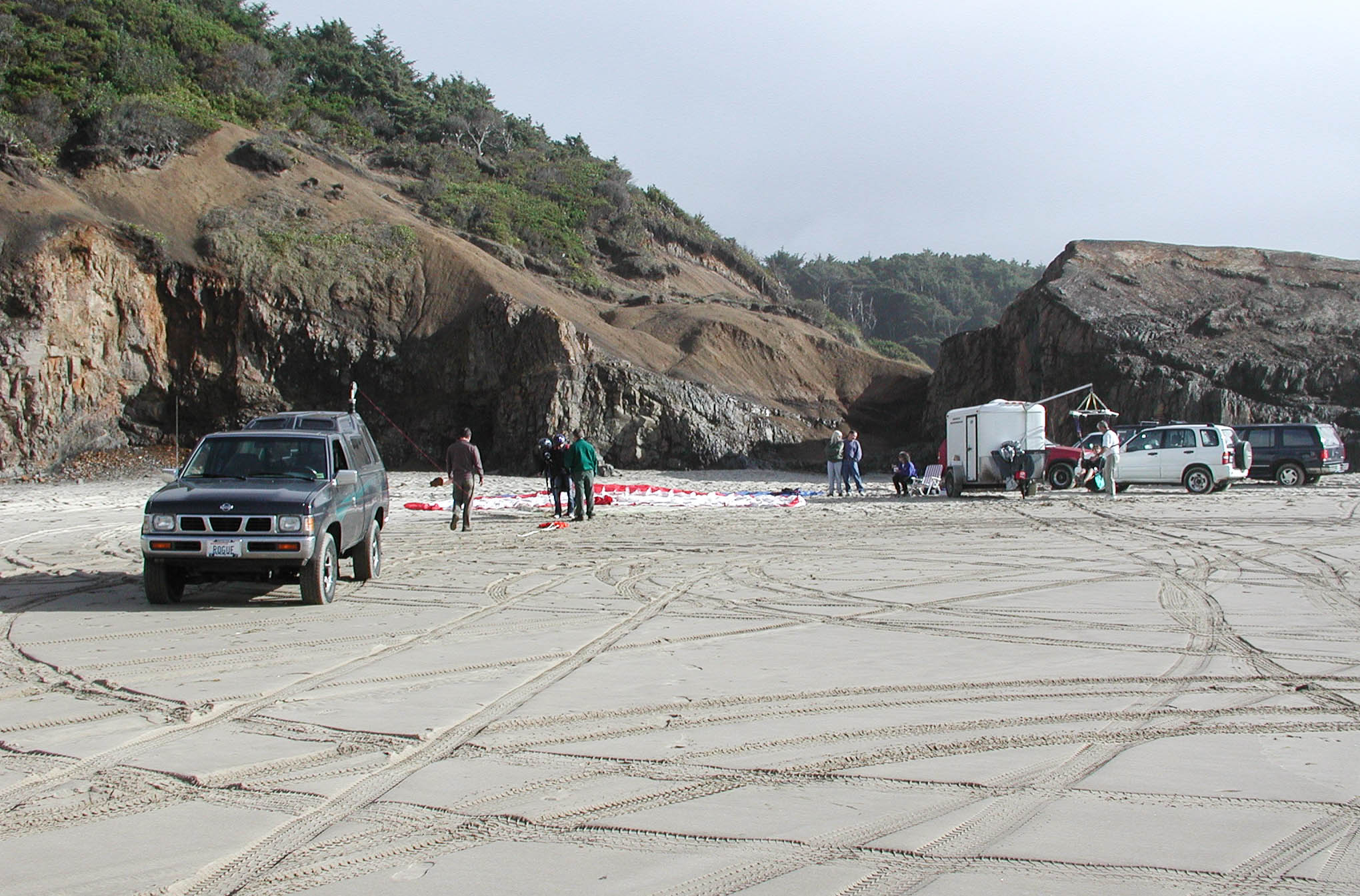 Towing Paragliders at Cape Kiwanda