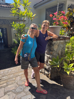 So many good friends we have to say goodbye to! One of our many friends in Costa Rica. Here in front of her house in San Jose.